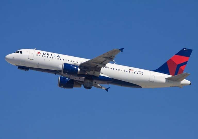 Delta Air Lines cautious about its return to Tel Aviv; opens its first-ever flight to Porto