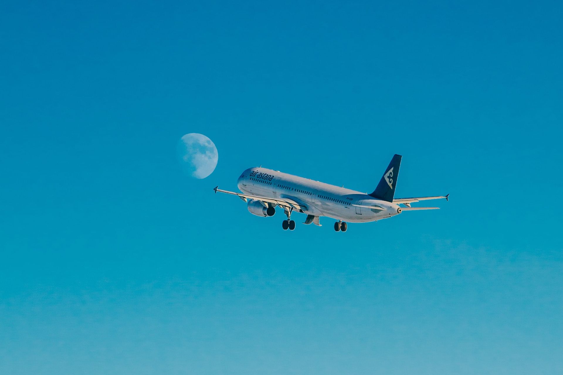 Air Astana back to Dubai