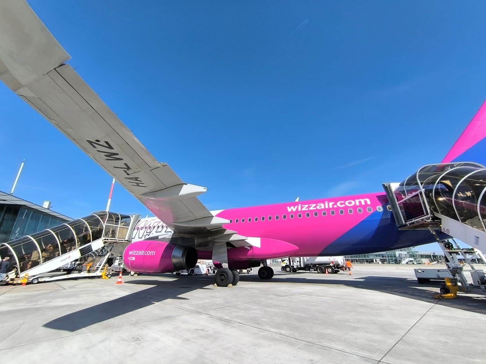Wizz Air, first ultra-low-cost airline to bring Starlink on board