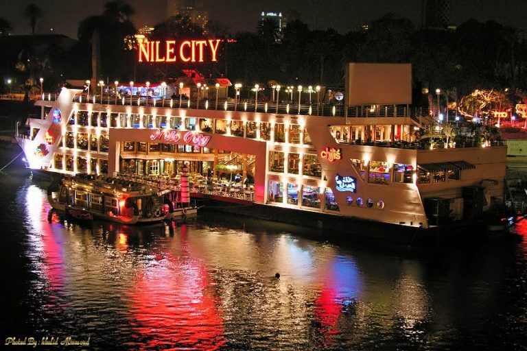 Egypt imposes early closures to save energy while shielding tourism sector