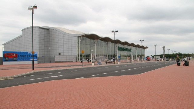 Doncaster Sheffield airport reopening backed with local Council funding