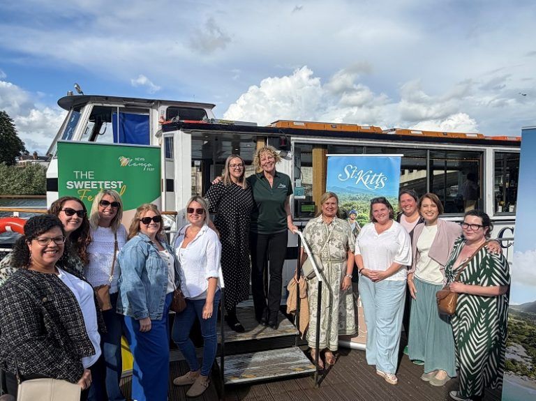 St. Kitts And Nevis Treat Travel Agents To Thames Cruise