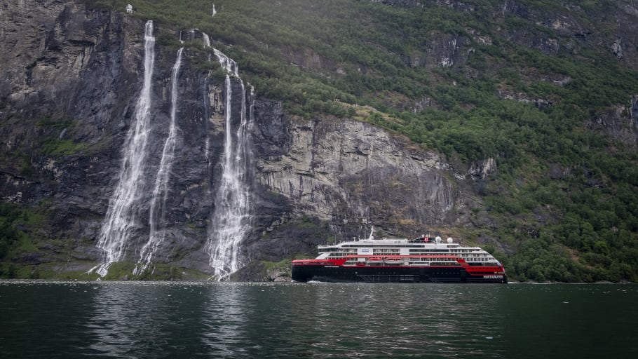 Hurtigruten Expeditions’ MS Fridtjof Nansen rated the world’s most sustainable cruise ship