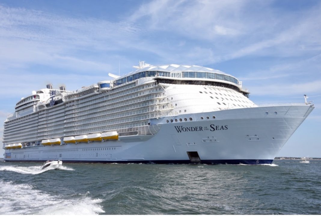 Cruises Christmas 2022 From Port Canaveral World's Largest Cruise Ship Coming To Port Canaveral - Travelmole