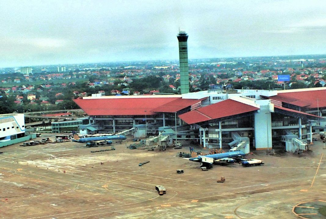 石油危机 东南亚数十个航班取消